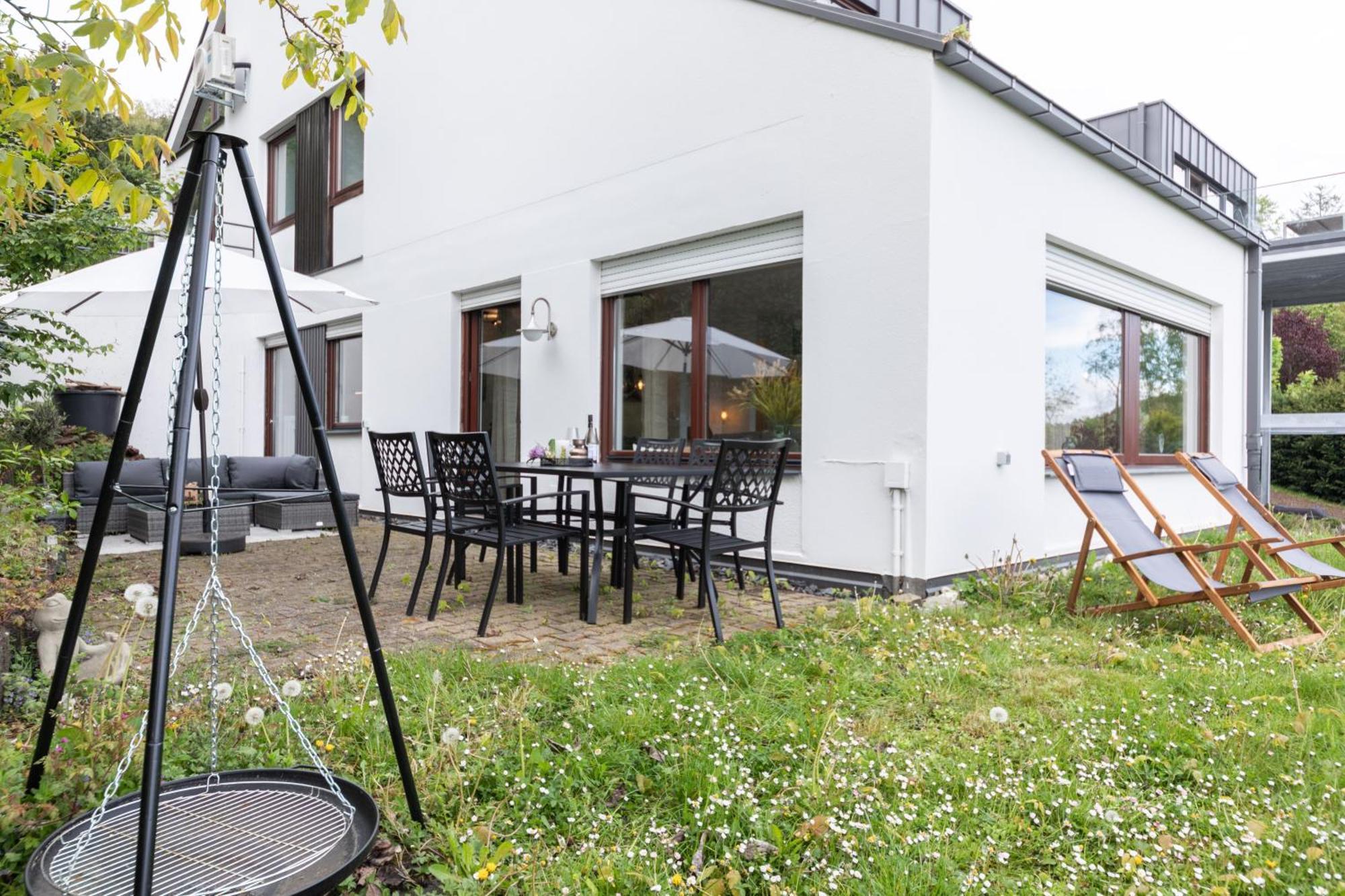 Cozy II Luxurioes Moselview Terrasse Garten Netflix Leiwen Exterior foto